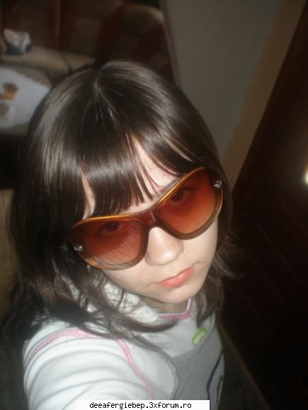 HaI SA ne Cunoastem! - buna!sunt yasmyyy, am 13 any sunt o fata ffff - Bun venit!